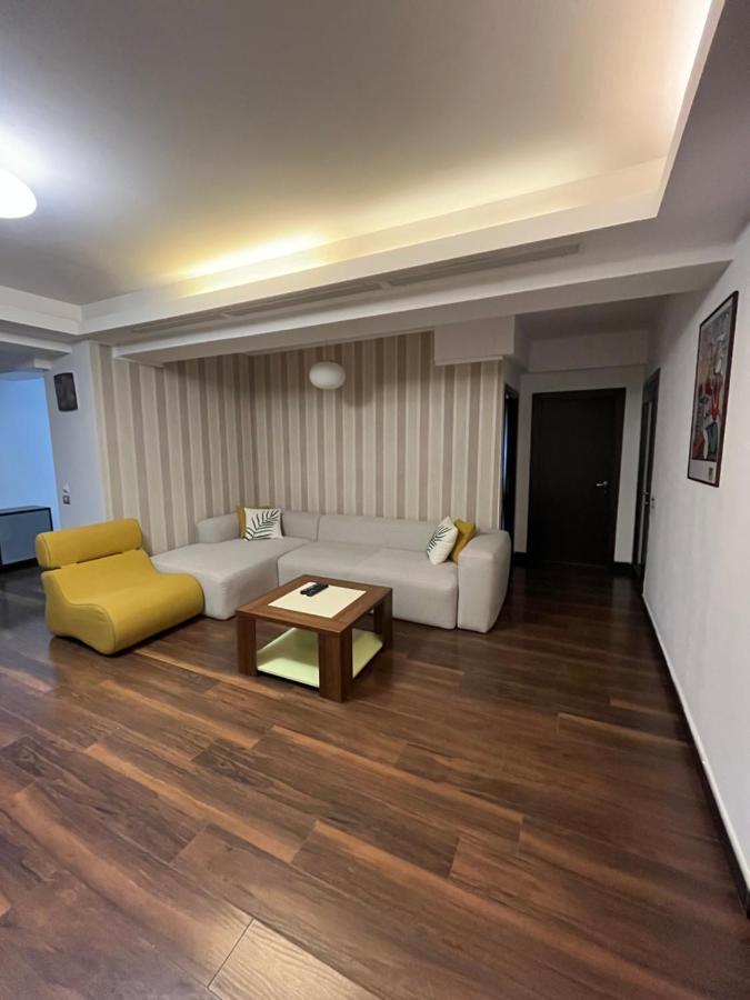 Large 2 Bedroom Apartment Soseaua Nordului Bukarest Kültér fotó