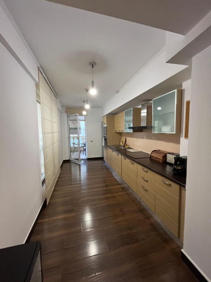 Large 2 Bedroom Apartment Soseaua Nordului Bukarest Kültér fotó