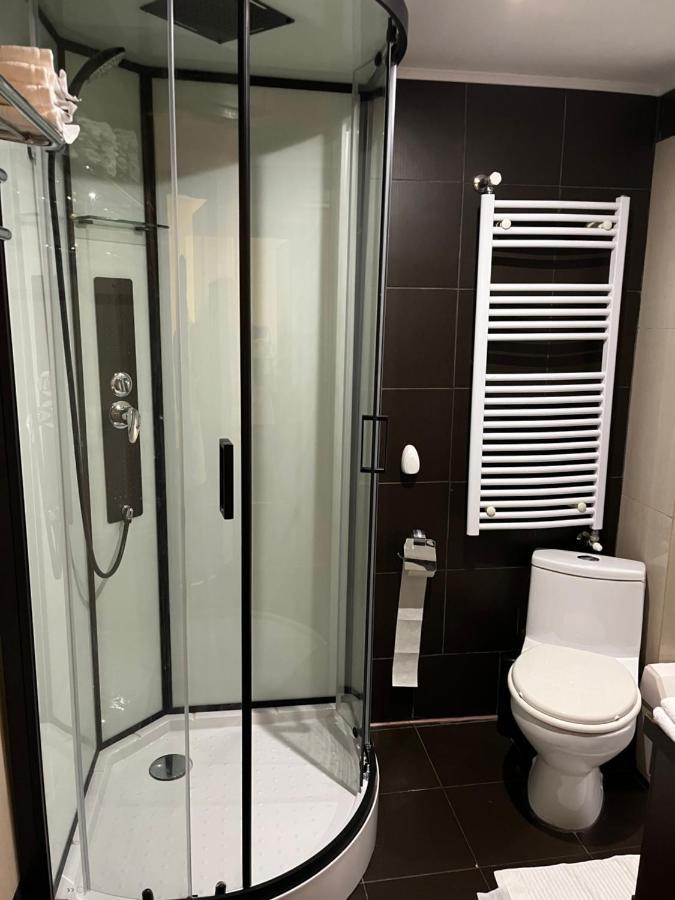 Large 2 Bedroom Apartment Soseaua Nordului Bukarest Kültér fotó